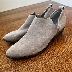 JOIE Suede Leather Ankle Boots Booties Taupe Rowan Pointed Toe Heels Western 7.5